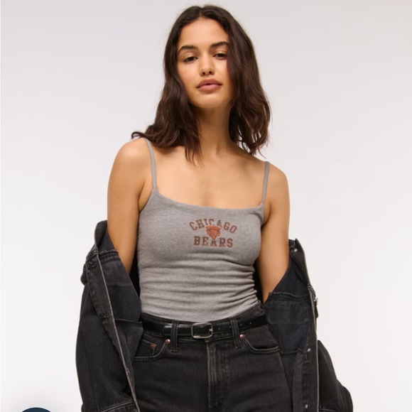 Abercrombie & Fitch Tops - Abercrombie & Fitch Gray Camisole Chicago Bears Tank Top
